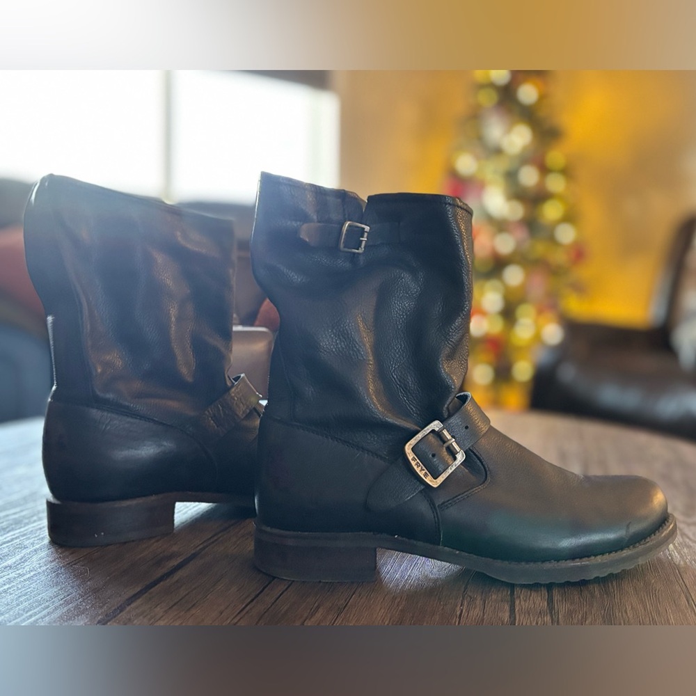Frye VERONICA FLEX SHORT boot size 11